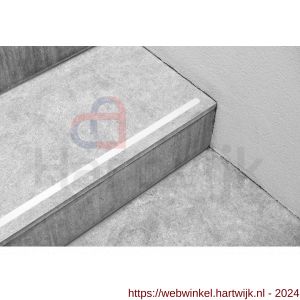 SecuCare antislip sticker langwerpig 19x600 mm binnen en buiten trap 15 treden set 15 stuks wit - H50750274 - afbeelding 3