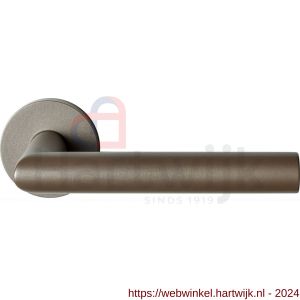 GPF Bouwbeslag Anastasius 1015.A3-00 Toi L-haaks model 19 mm deurkruk op ronde rozet 50x8 mm Mocca blend - H21010598 - afbeelding 1