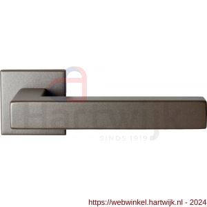 GPF Bouwbeslag Anastasius 1302.A3-02 R Zaki+ deurkruk met vierkante rozet 50x50x8 mm rechtswijzend Mocca blend - H21010035 - afbeelding 1