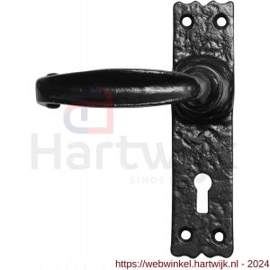Kirkpatrick KP2439L BB56 deurkruk gatdeel linkswijzend op schild 152x38 mm BB56 smeedijzer zwart - H21002968 - afbeelding 1