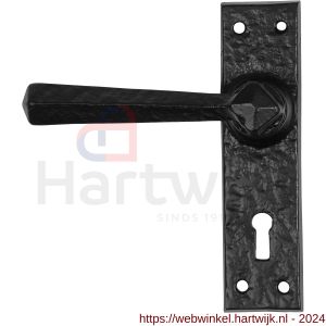 Kirkpatrick KP2445L BB56 deurkruk gatdeel linkswijzend op schild 152x38 mm BB56 smeedijzer zwart - H21002969 - afbeelding 1